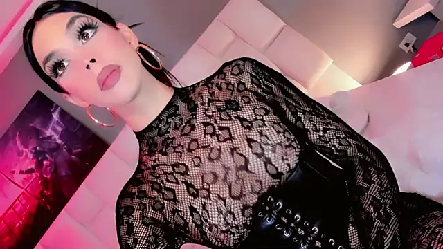 Kisses_Sophian Webbikameraesitys