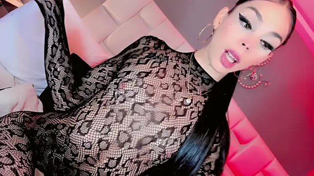 Kisses_Sophian Webbikameraesitys