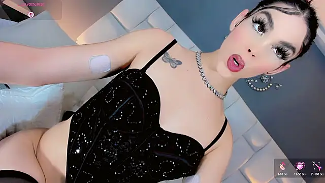 Kisses_Sophia Adlı Modelin Web Kamerası Şovu