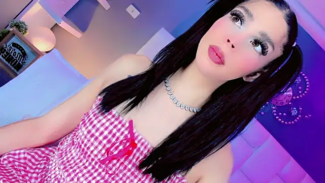 Kisses_Sophian Webbikameraesitys