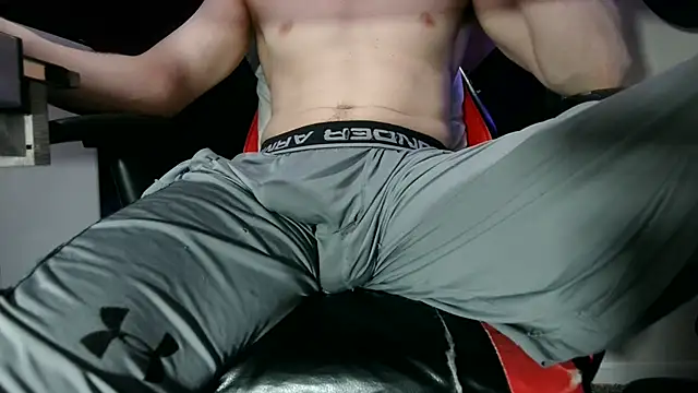 Dick_and_muscles Webcamshow