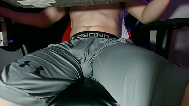Pokazy przed kamerką – Dick_and_muscles