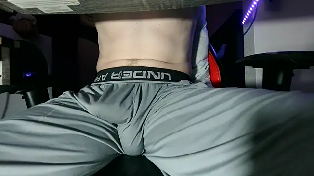 Dick_and_muscles' Live XXX Chat