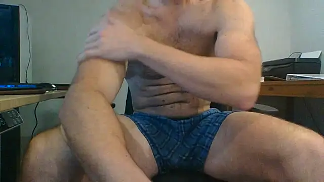 Bloopers66 Show in webcam