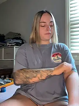 jaseyrae Show in webcam