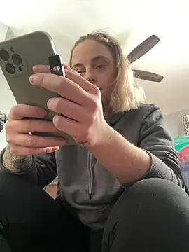 jaseyrae Show in webcam