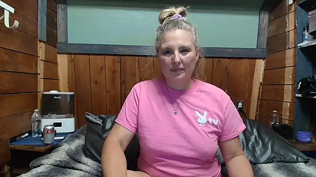 lisaxlovexxx's Webcam Show