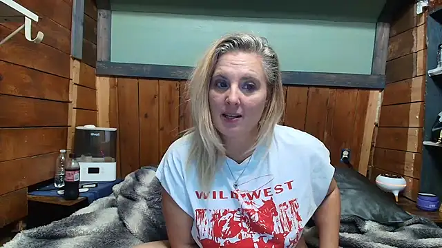 lisaxlovexxx 网络视讯表演