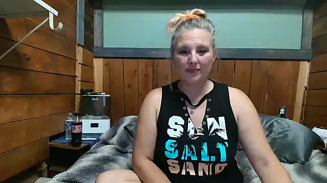 lisaxlovexxx's Webcam Show