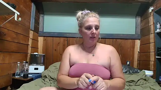 lisaxlovexxx's Webcam Show