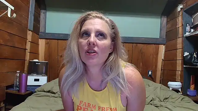 lisaxlovexxx's Webcam Show