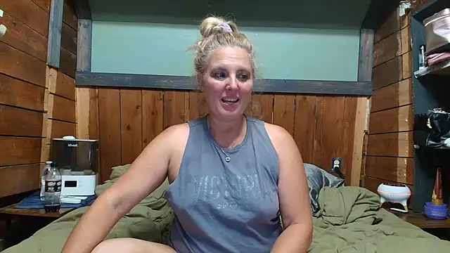 lisaxlovexxx 网络视讯表演