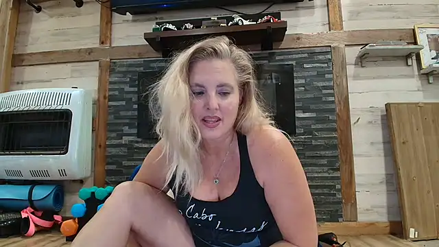 Chatroom XXX en direct de lisaxlovexxx