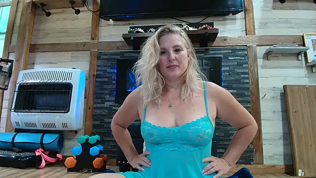 lisaxlovexxx's Webcam Show