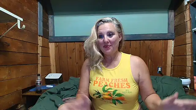lisaxlovexxx's Webcam Show
