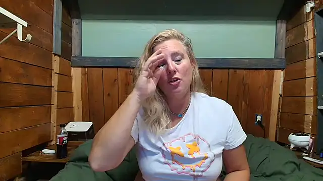 XXX chat uživo modela lisaxlovexxx