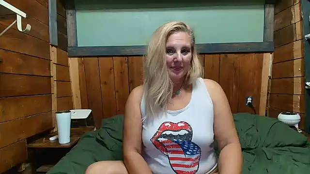 lisaxlovexxx 网络视讯表演