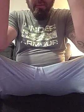 Heavyhung14u Show in webcam