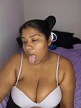 paola091 Show in webcam