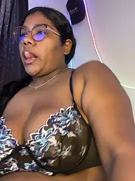Show de paola091 na webcam
