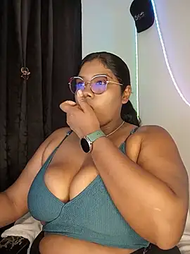 paola091 Show in webcam