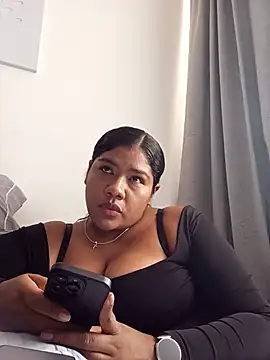 paola091 Show in webcam