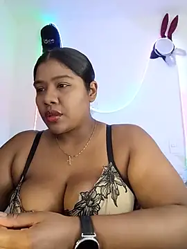 Show modela paola091 na web-kameri
