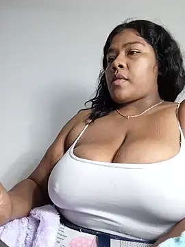 paola091 webcam show