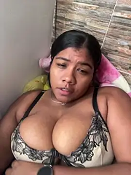 paola091 Adlı Modelin Web Kamerası Şovu