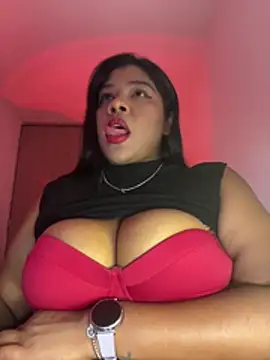 paola091 网络视讯表演