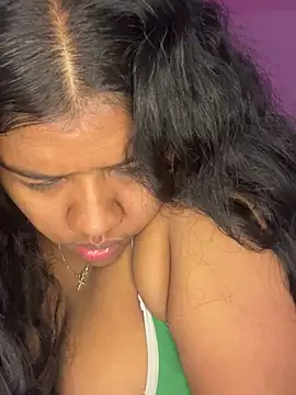 paola091 webcam show