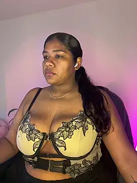 paola091 Show in webcam