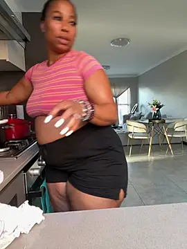 CurvyDesire1's Webcam Show
