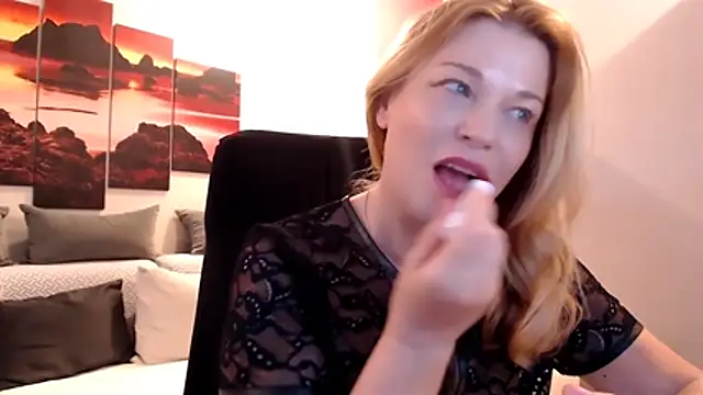 Chat XXX en directo de love-bionda