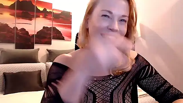 Chat XXX en directo de love-bionda