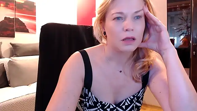 love-bionda Live XXX-chat