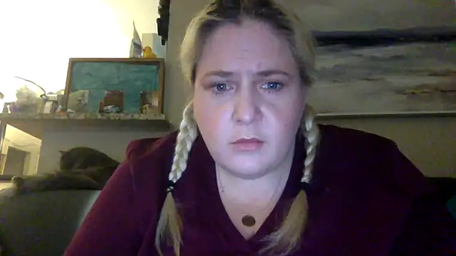 Hleigh327's Webcam Show