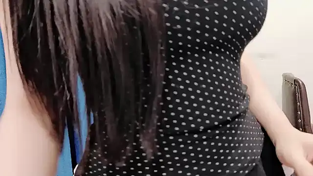 Ari-sweetyn Live XXX chat