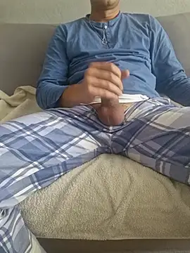 praqun2021 Show in webcam