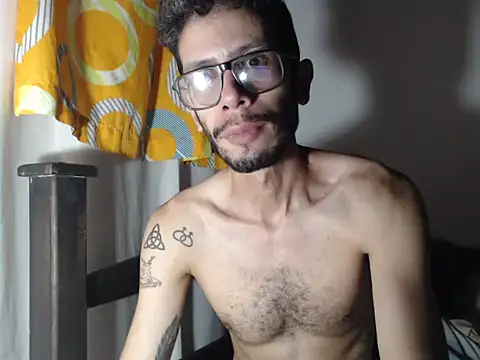 alisterxxx's Webcam Show
