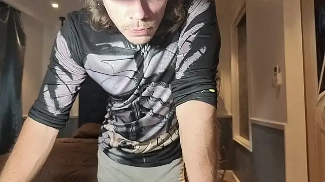 Marrymeplz's Webcam Show