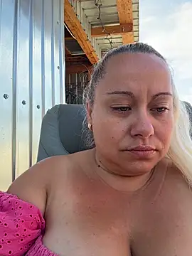 Chat XXX en directo de SabinaSweety