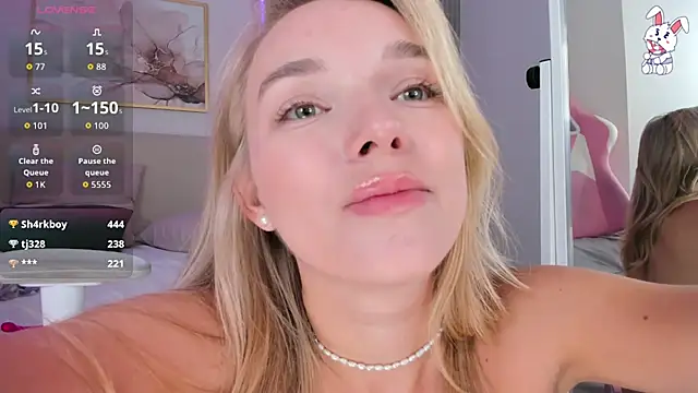 VirginChloe 现场XXX聊天