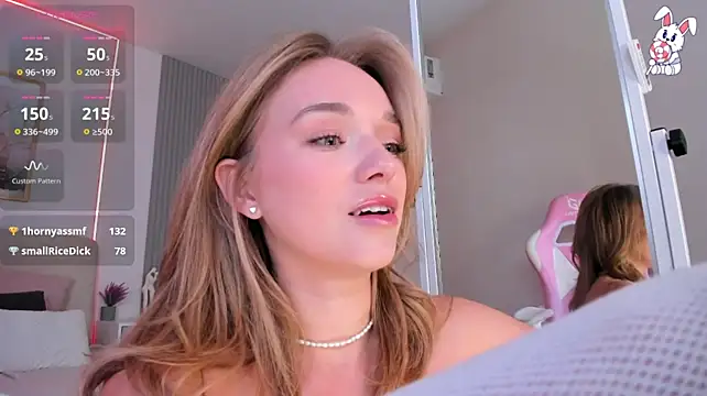 הופעת וובקאם של VirginChloe