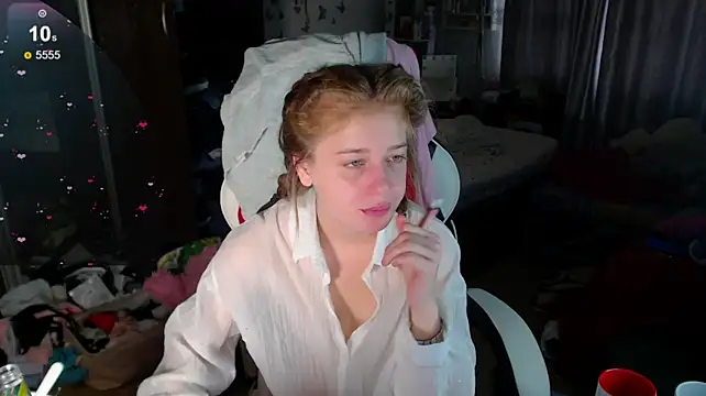 Show modela Kira_honeyy na web-kameri