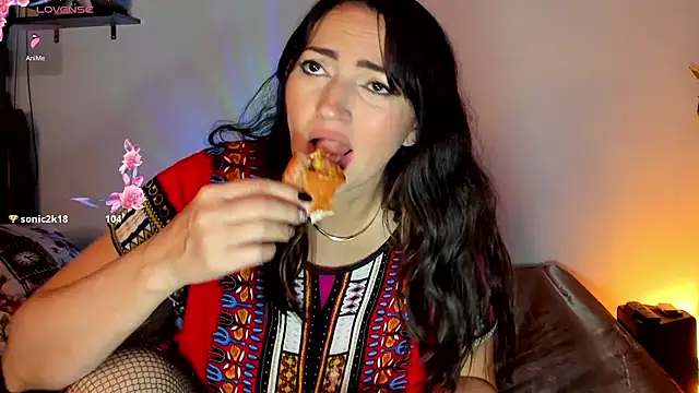 Ariella_tits 网络视讯表演