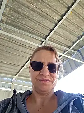 BLONDKICIA1 在線直播表演