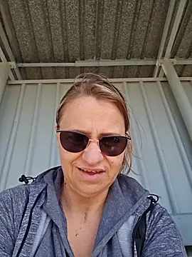 BLONDKICIA1's Webcam Show