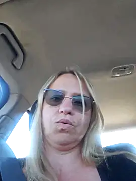 BLONDKICIA1's Webcam Show