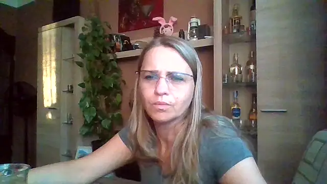BLONDKICIA1 webkamerás műsora